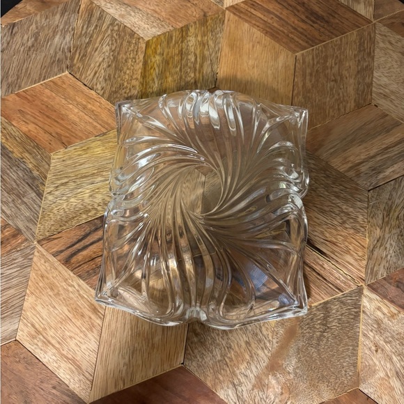 Mikasa Flores Clear Glass Trinket Dish | Swirled Catchall | Jewelry Bowl - Picture 10 of 10